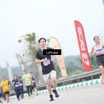 Runner Photo 7388488