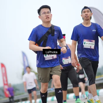 Runner Photo 7388564
