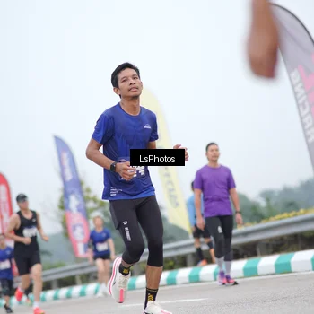 Runner Photo 7388575