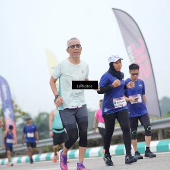 Runner Photo 7388624