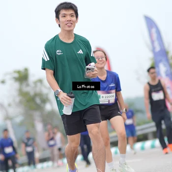 Runner Photo 7388691