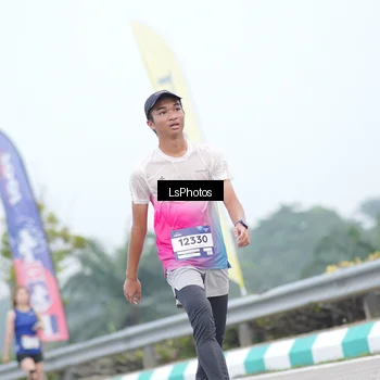 Runner Photo 7388819
