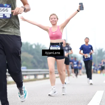 Runner Photo 7388836