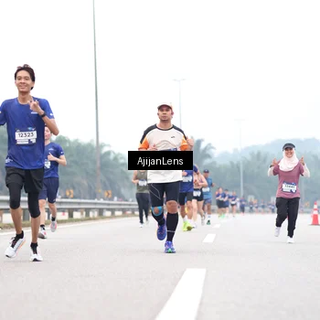 Runner Photo 7388844