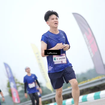 Runner Photo 7388857