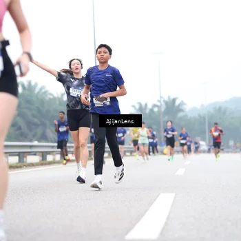 Runner Photo 7388873