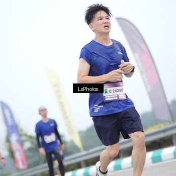 Runner Photo 7388879