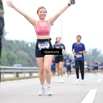 Runner Photo 7388889