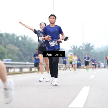Runner Photo 7388891