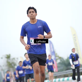 Runner Photo 7388893