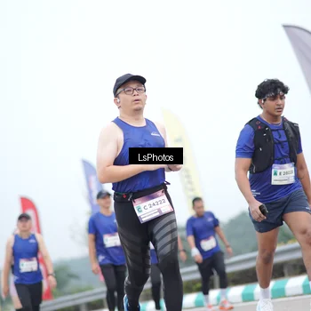 Runner Photo 7388916