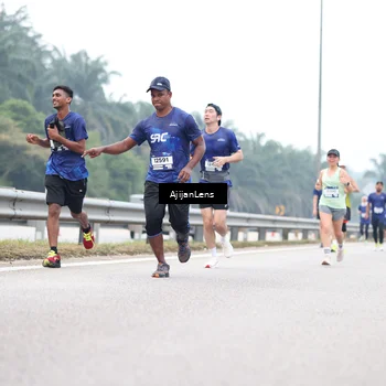 Runner Photo 7388984