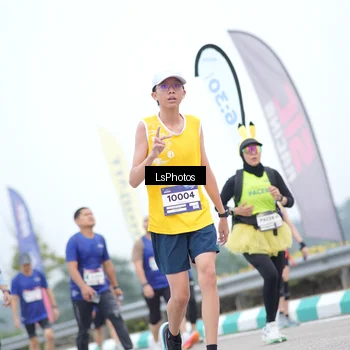 Runner Photo 7389006
