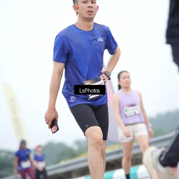 Runner Photo 7389031