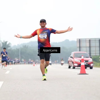 Runner Photo 7389051