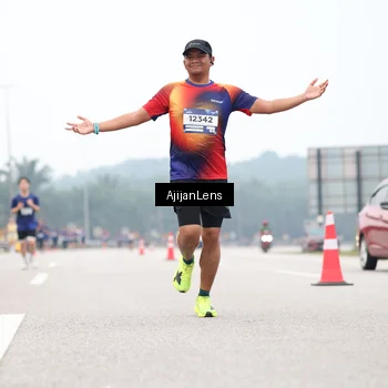 Runner Photo 7389110