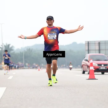 Runner Photo 7389156