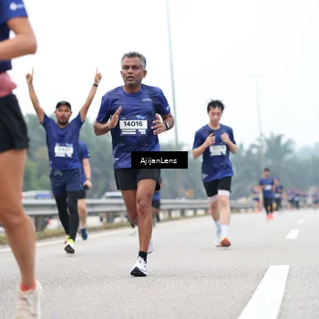 Runner Photo 7389194