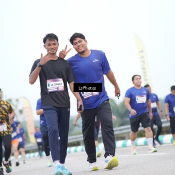 Runner Photo 7389203
