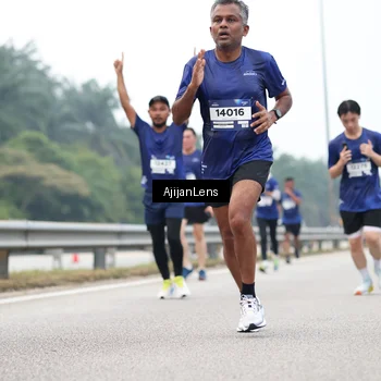 Runner Photo 7389228