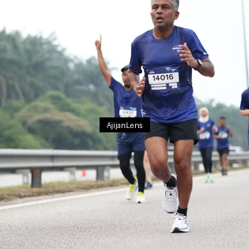 Runner Photo 7389237