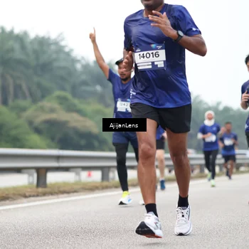 Runner Photo 7389249