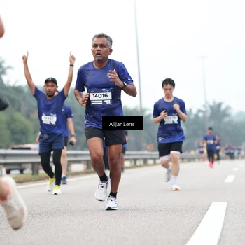Runner Photo 7389250