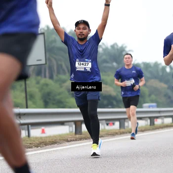 Runner Photo 7389253