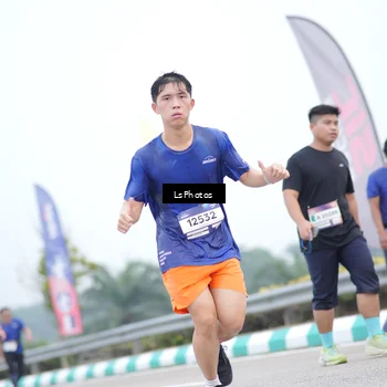 Runner Photo 7389300