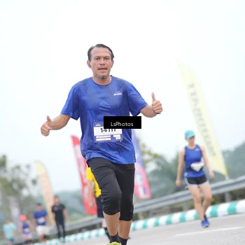 Runner Photo 7389311