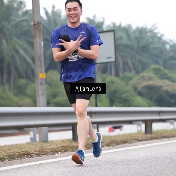 Runner Photo 7389332
