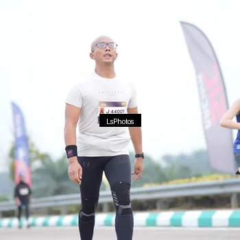 Runner Photo 7389362
