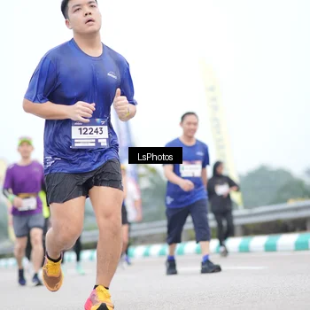 Runner Photo 7389367