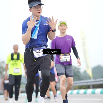 Runner Photo 7389517
