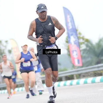 Runner Photo 7389566