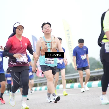 Runner Photo 7389571