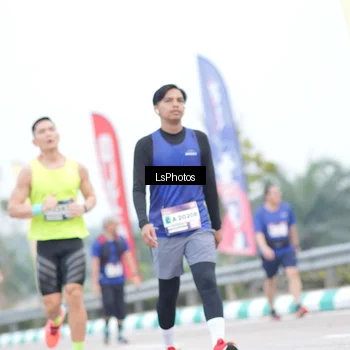 Runner Photo 7389580