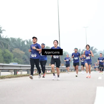 Runner Photo 7389661