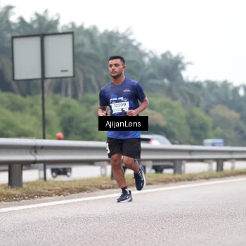 Runner Photo 7389663