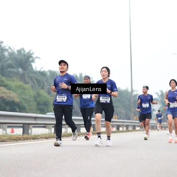 Runner Photo 7389699