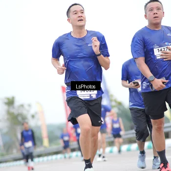 Runner Photo 7389710