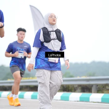 Runner Photo 7389753