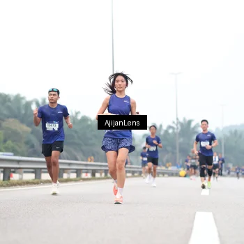 Runner Photo 7389798