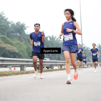 Runner Photo 7389835