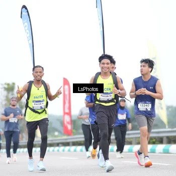 Runner Photo 7389867