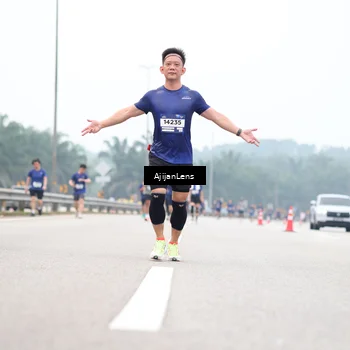 Runner Photo 7389876