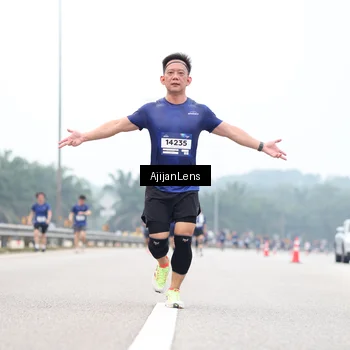 Runner Photo 7389880