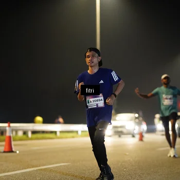 Runner Photo 7389890