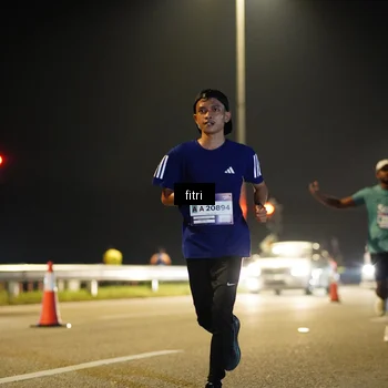 Runner Photo 7389899