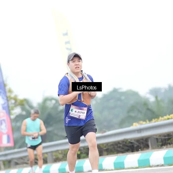 Runner Photo 7389914